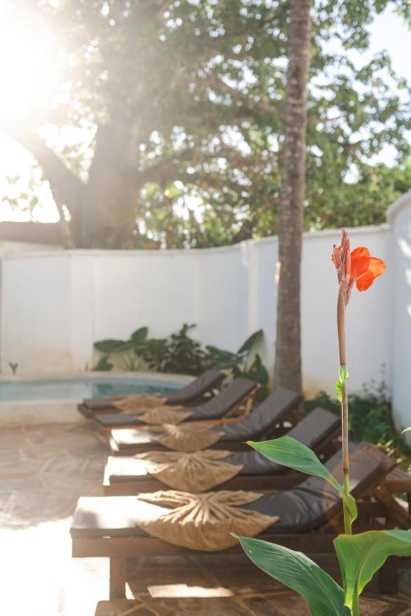 Tasneem Islamic Luxury Suites Jambiani  Exterior photo
