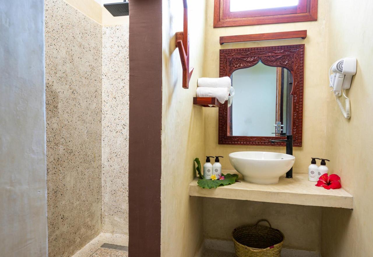 Tasneem Islamic Luxury Suites Jambiani  Exterior photo
